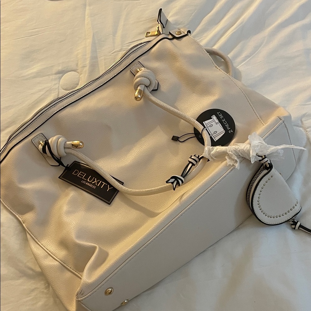 Deluxity Beige Tote Bag